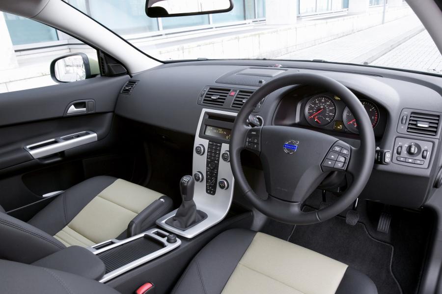  Volvo C30 2009 года  (фото 76 из 92)